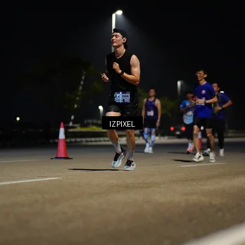 Runner Photo 7323812