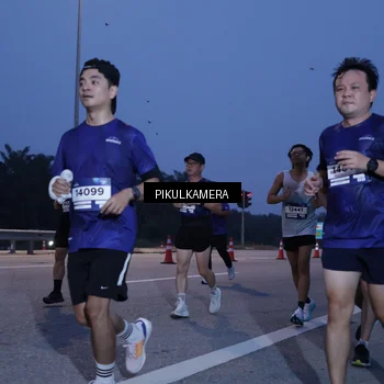 Runner Photo 7323819