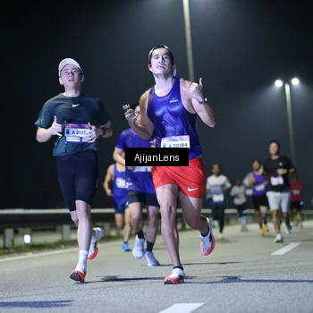 Runner Photo 7323841