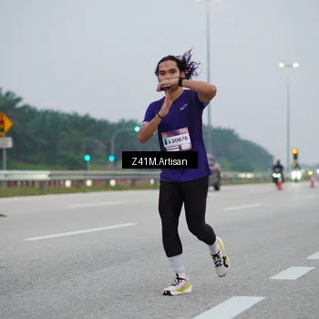 Runner Photo 7323874