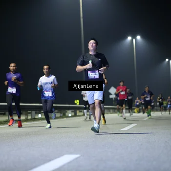 Runner Photo 7323917