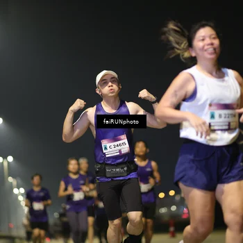 Runner Photo 7323940