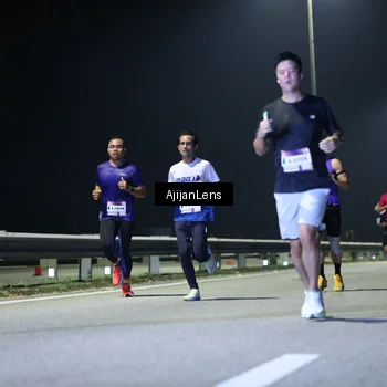 Runner Photo 7323948