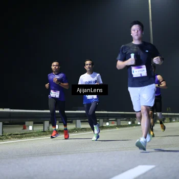 Runner Photo 7323953