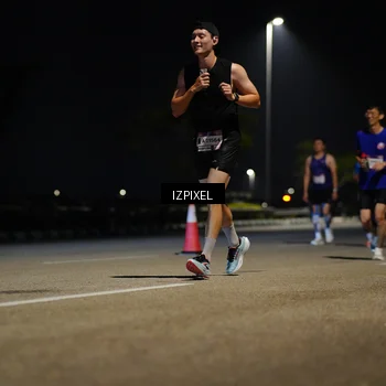 Runner Photo 7323971