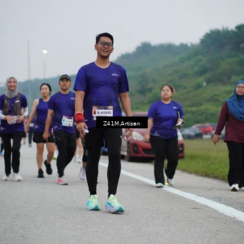 Runner Photo 7323990