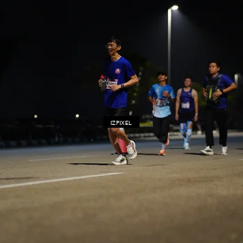 Runner Photo 7324004