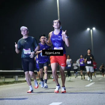 Runner Photo 7324039