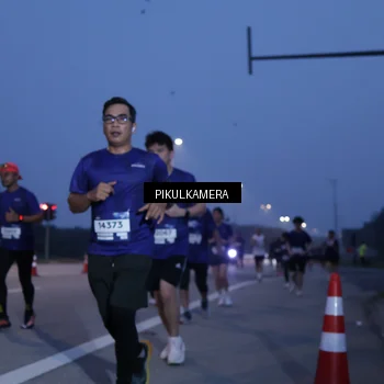 Runner Photo 7324046
