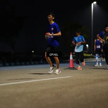 Runner Photo 7324082