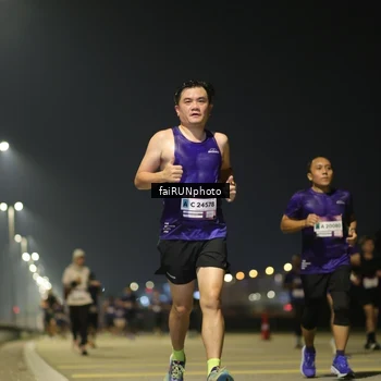 Runner Photo 7324114
