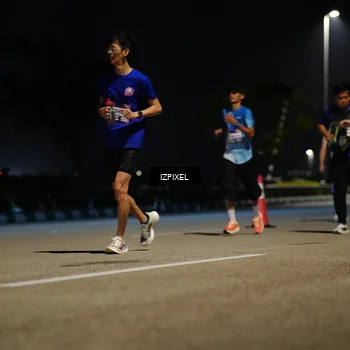 Runner Photo 7324213