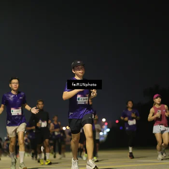 Runner Photo 7324272