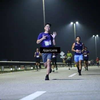 Runner Photo 7324278