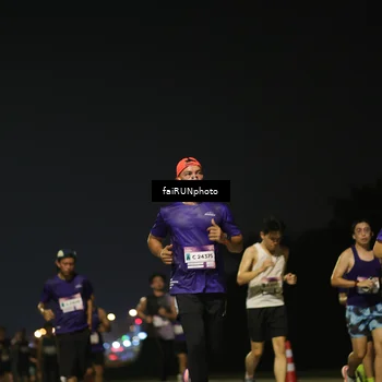 Runner Photo 7324375