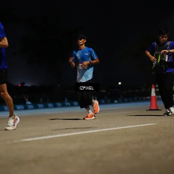 Runner Photo 7324380