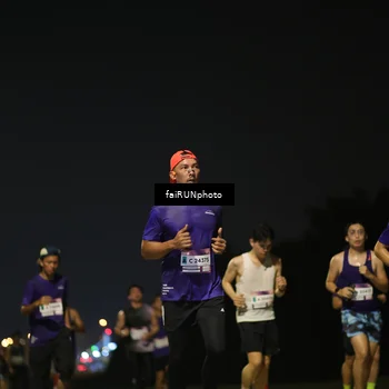 Runner Photo 7324383
