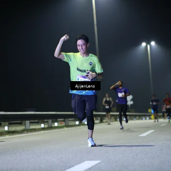 Runner Photo 7324404
