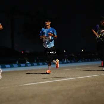 Runner Photo 7324425