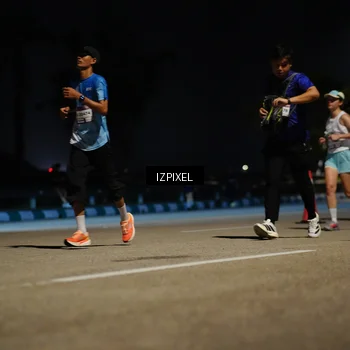 Runner Photo 7324479