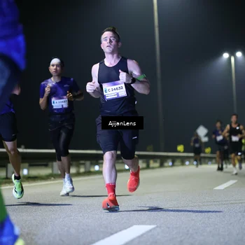 Runner Photo 7324490