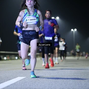 Runner Photo 7324643
