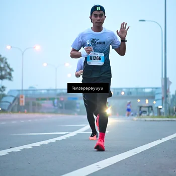 Runner Photo 7324684