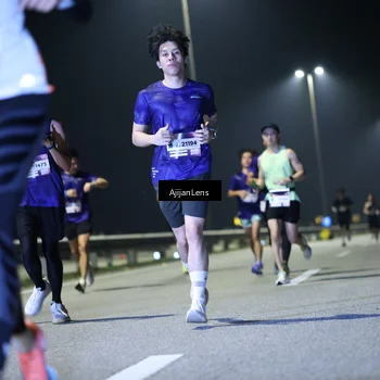 Runner Photo 7324710