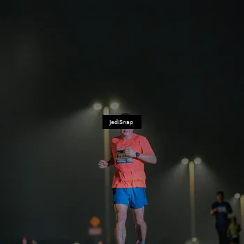 Runner Photo 7324739