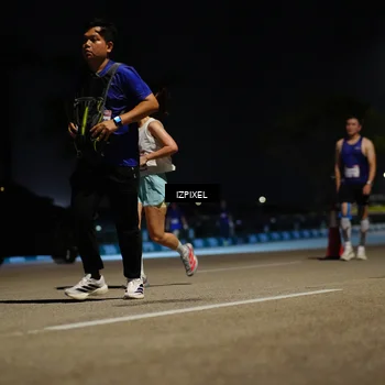 Runner Photo 7324749
