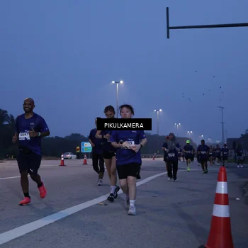 Runner Photo 7324760