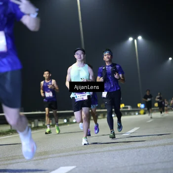 Runner Photo 7324771