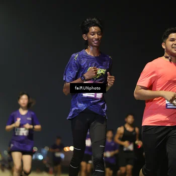 Runner Photo 7324801