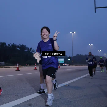 Runner Photo 7324830