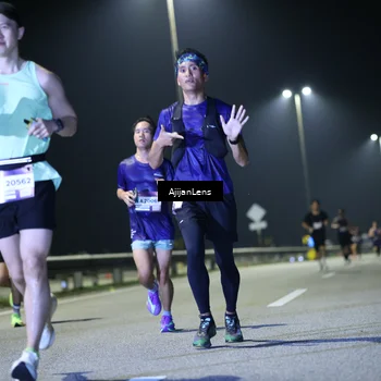 Runner Photo 7324851
