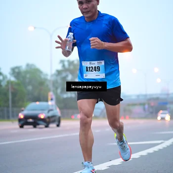 Runner Photo 7324898