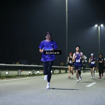 Runner Photo 7324920
