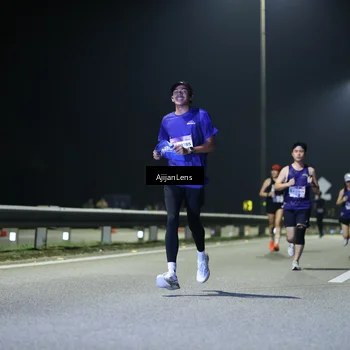 Runner Photo 7325001