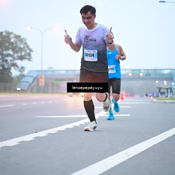 Runner Photo 7325010