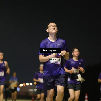 Runner Photo 7325017