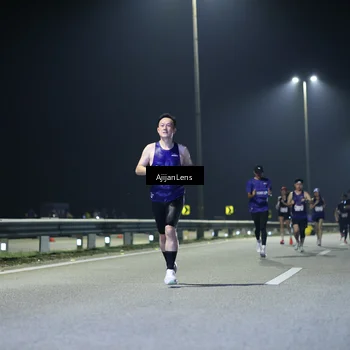 Runner Photo 7325024