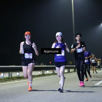 Runner Photo 7325028
