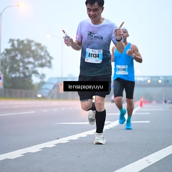 Runner Photo 7325047