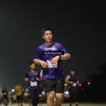 Runner Photo 7325060