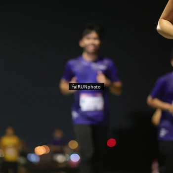 Runner Photo 7325102