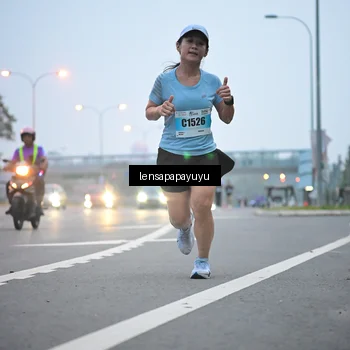 Runner Photo 7325111