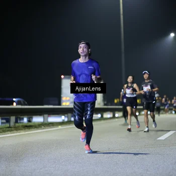 Runner Photo 7325125
