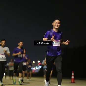 Runner Photo 7325146