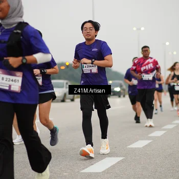 Runner Photo 7325202