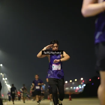 Runner Photo 7325235